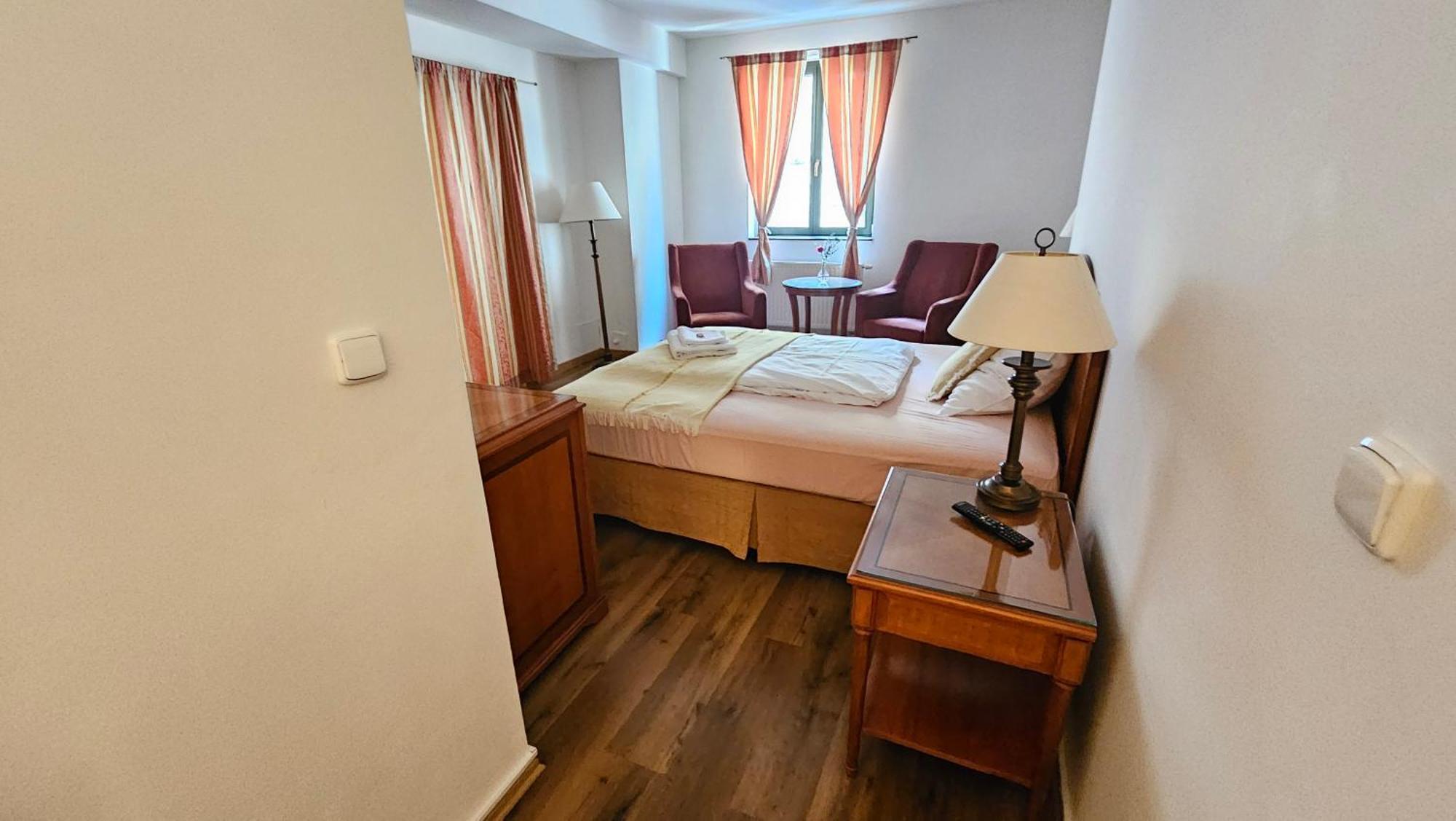 Hotel Opat Кутна Гора Екстер'єр фото