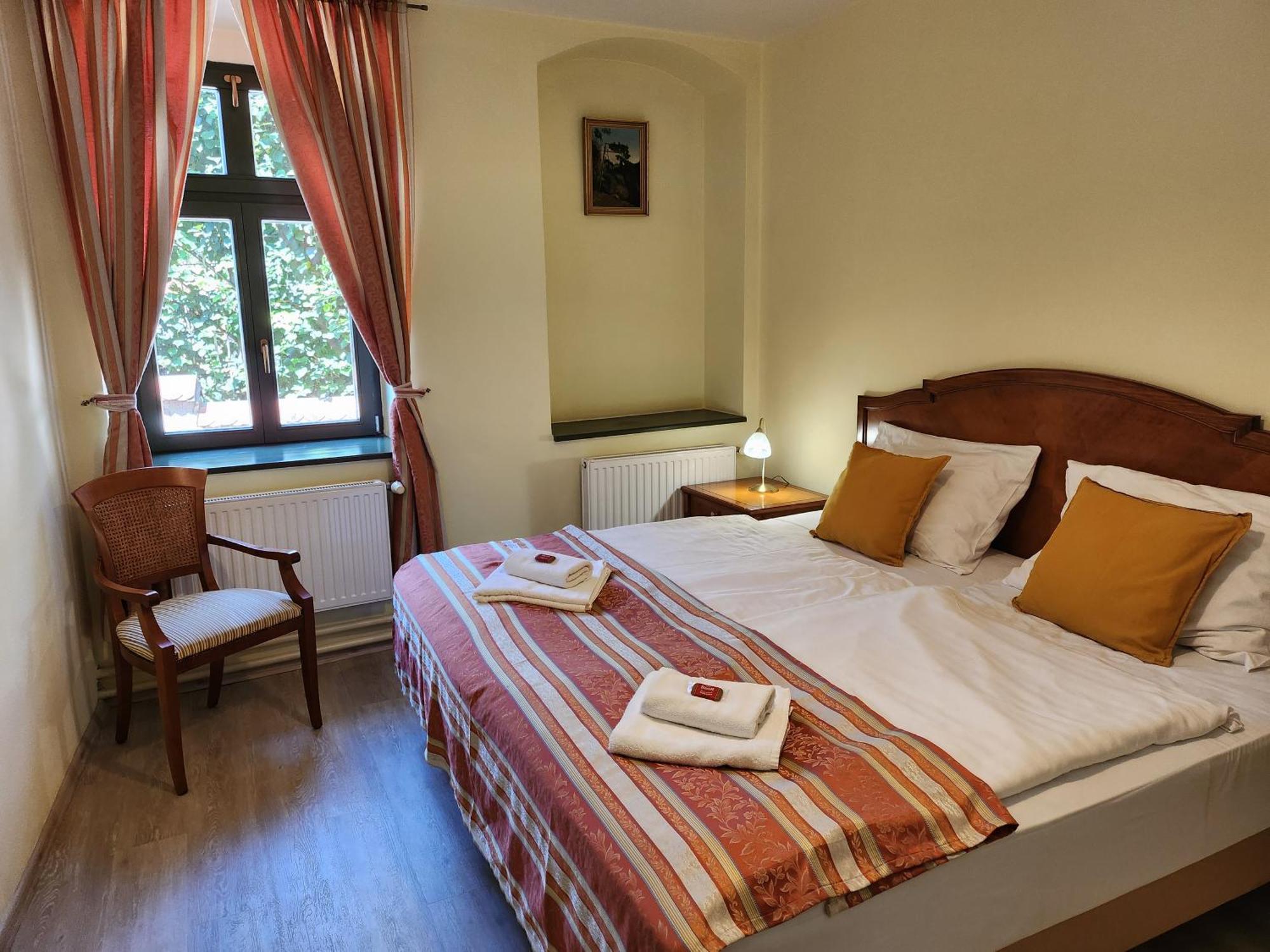 Hotel Opat Кутна Гора Екстер'єр фото