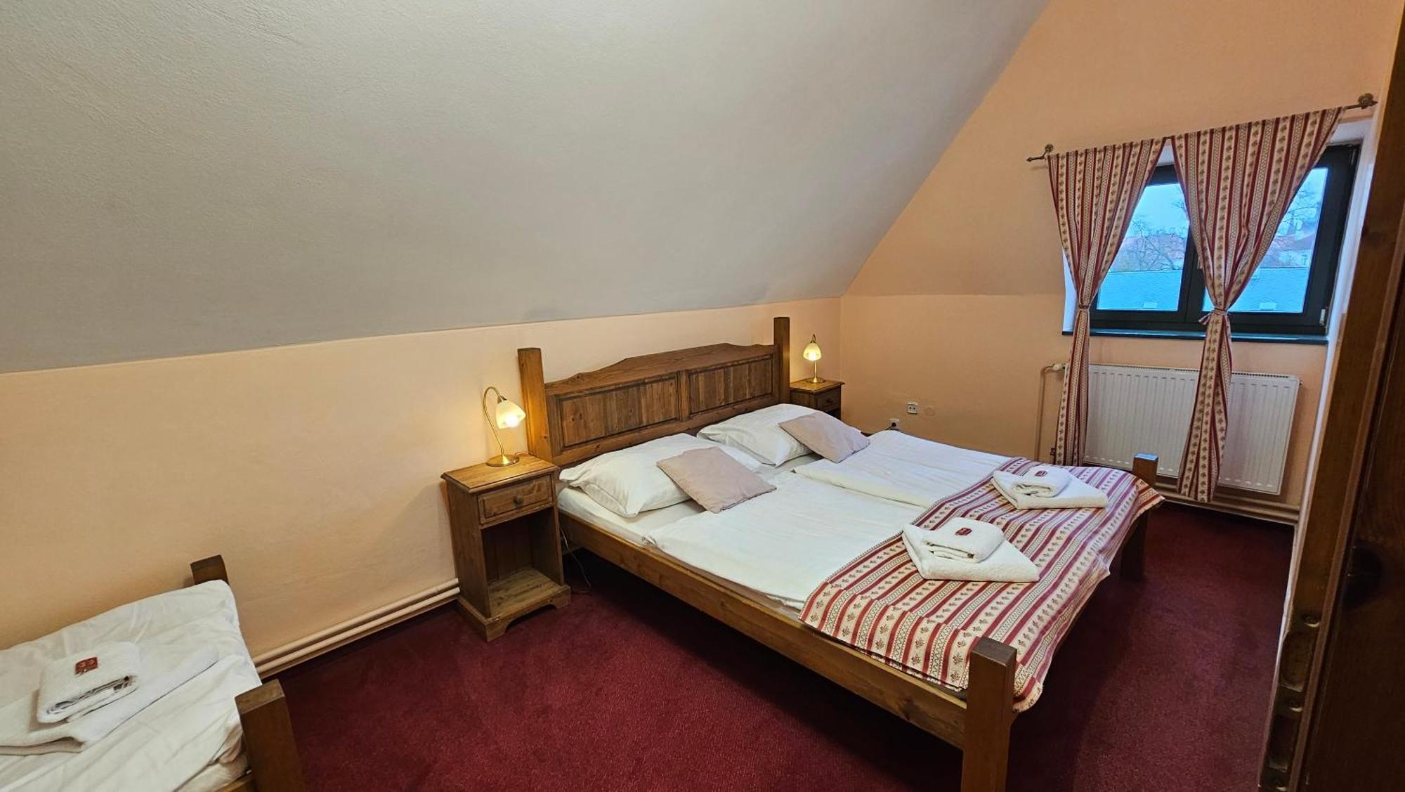 Hotel Opat Кутна Гора Екстер'єр фото