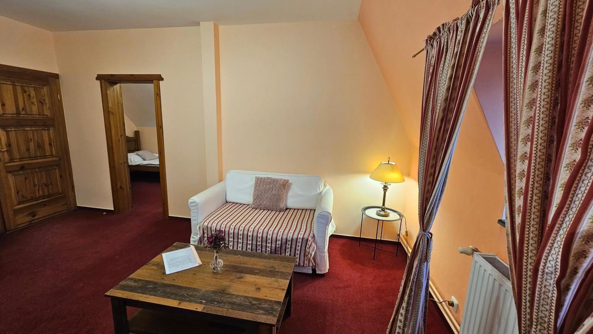 Hotel Opat Кутна Гора Екстер'єр фото